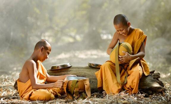What Do monk Symbolize in Dreams and How to Interpret the Meaning
