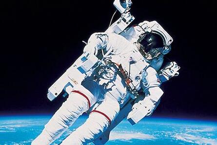 What Do astronaut Symbolize in Dreams and How to Interpret the Meaning