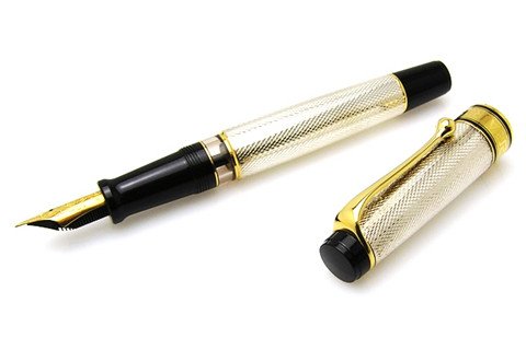 The meaning and symbol of Fountain pen in dream