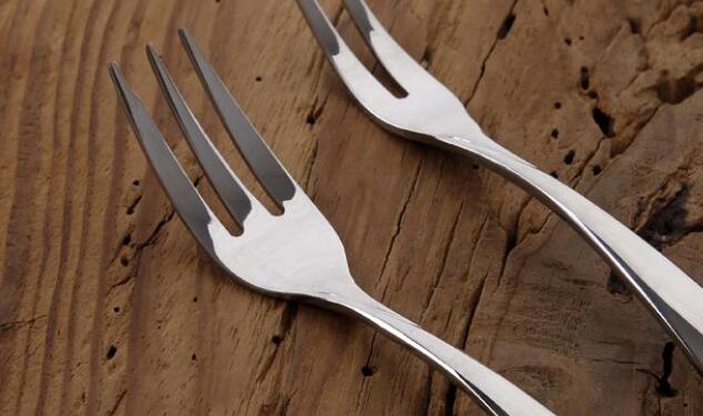 The meaning and symbol of Table fork in dream