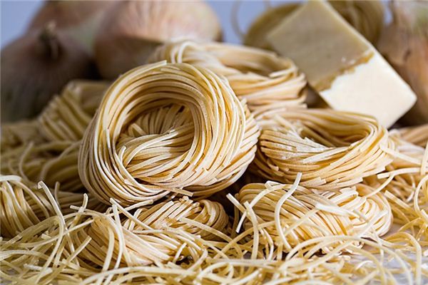 The meaning and symbol of birthday noodles in dream