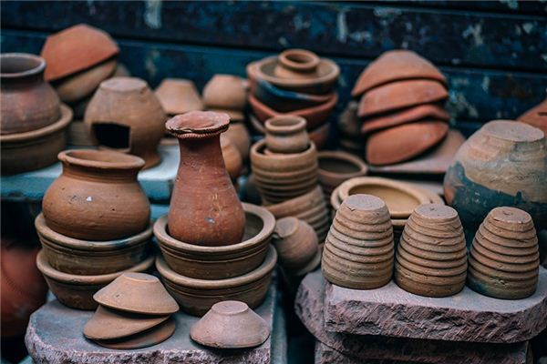 The meaning and symbol of pottery in dream