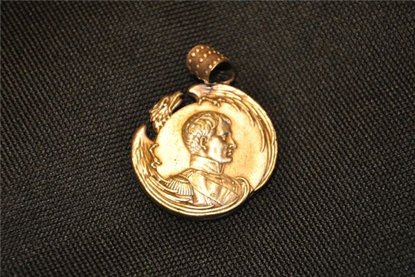 The meaning and symbol of medal in dream