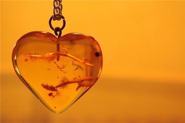 The meaning and symbol of amber in dream