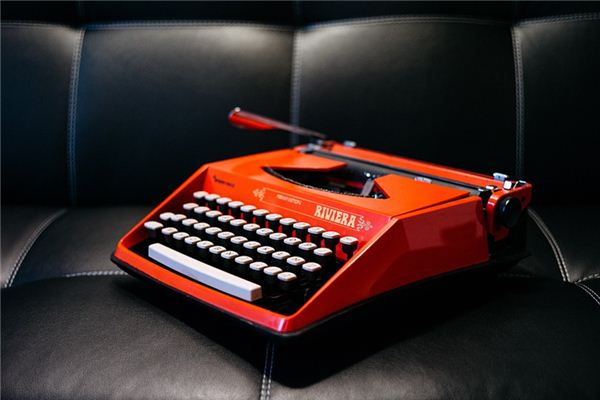 The meaning and symbol of typewriter in dream