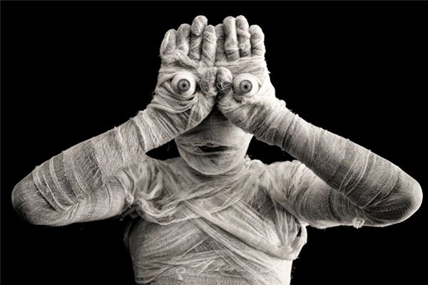 The meaning and symbol of shroud in dream