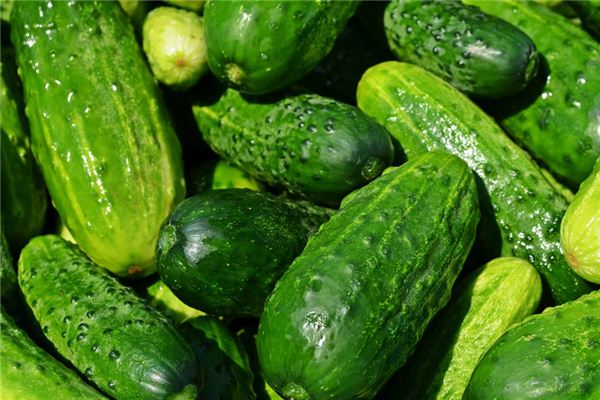What is the meaning and symbol of stealing cucumber in a dream?