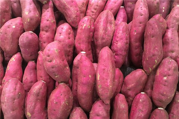 What is the meaning and symbol of stealing sweet potatoes in dreams?