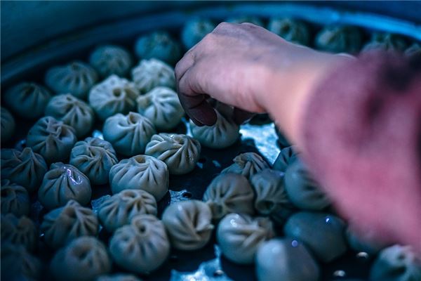 The meaning and symbol of eating buns in dreams