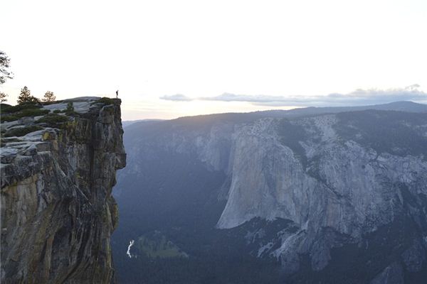 The meaning and symbol of the valley in the dream