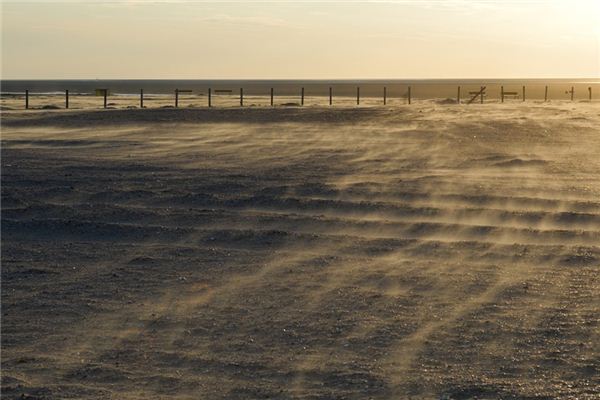 The Meaning and Symbolism of Sandstorm in Dreams