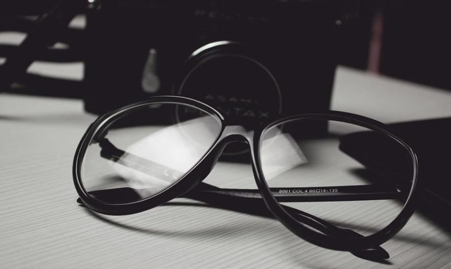 Dream about glasses – 20 symbols and meanings