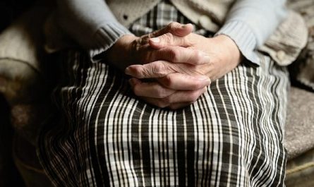 Dream about deceased grandfather – 14 symbols and meanings