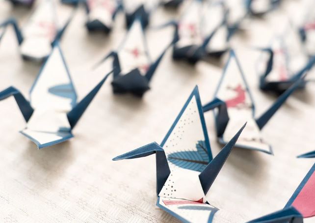 Dream about paper crane(5 Symbols and Meanings)