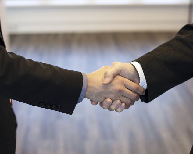 Dream about shaking hands : 20 Symbols and Meanings