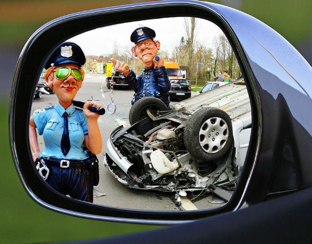 Dream about car accident : 17 Symbols and Meanings