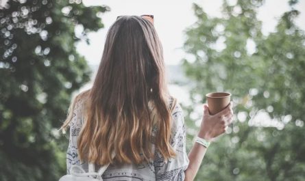 Dreaming of Long Hair : 15 Symbols and Meanings