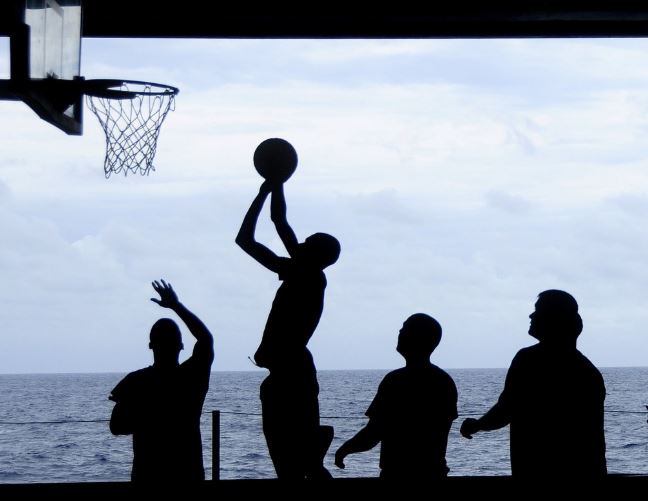 8 Symbolic Meanings of Dreaming About Basketball