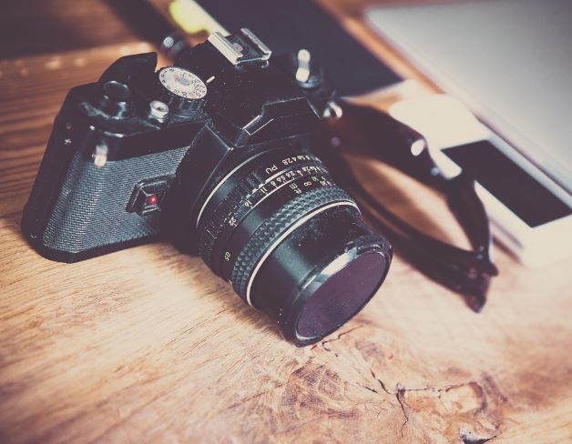10 Symbolic Meanings of Dreams About Cameras