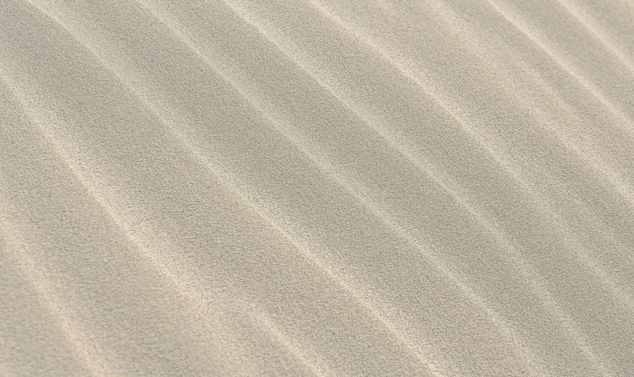 35 Symbolic Meanings of Dreaming about Sand
