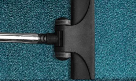 10 Symbolic Meanings of Dreaming About a Vacuum Cleaner