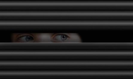 What does it symbolize to dream of hiding?
