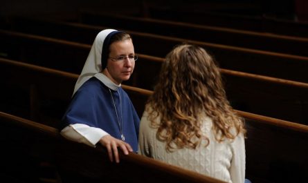 What does it symbolize to dream of a nun?