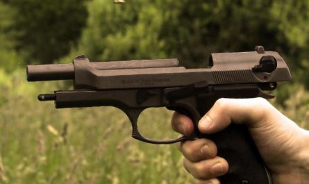 What does dreaming of killing symbolize?