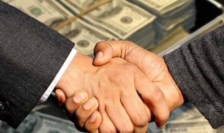 What does it symbolize to dream of repaying debts?